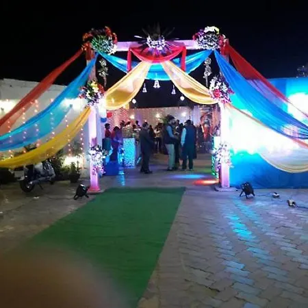Ξενοδοχείο Kdm Palace 3*