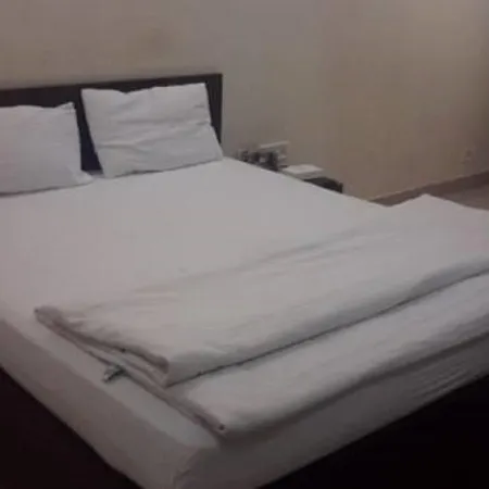Kdm Palace 3* Begusarai