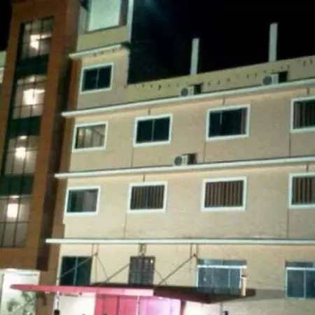 Ξενοδοχείο Kdm Palace 3*